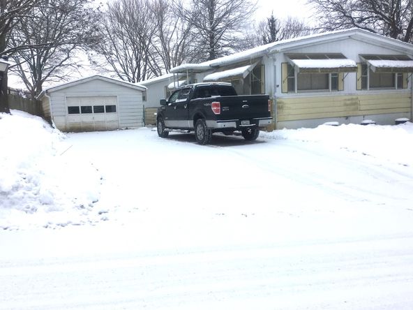 Villa Village: 2404 N 8th St, Red Oak, IA 51566